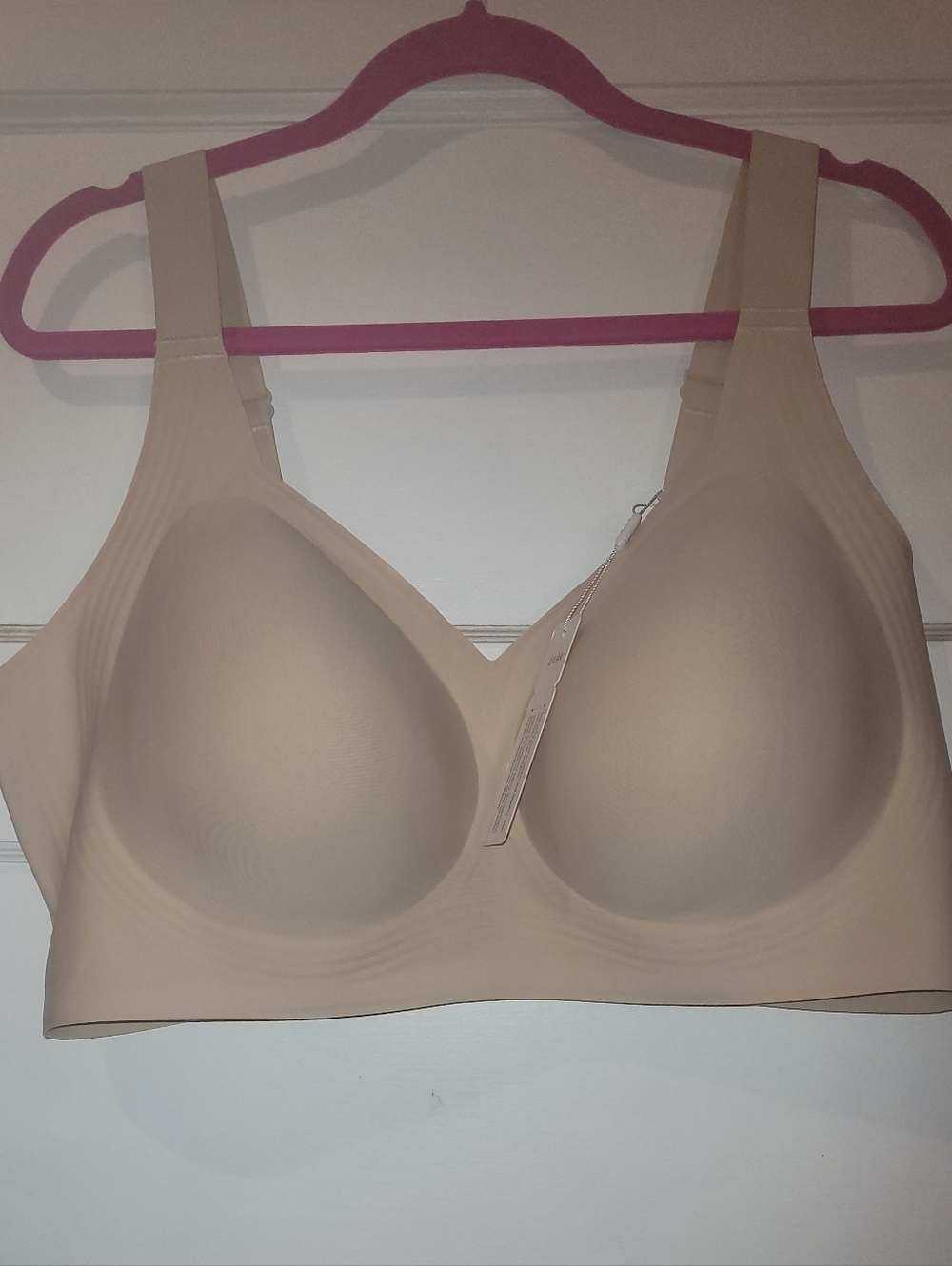 Plus NwT: Wireless Bra in Nude, Size 5xl
